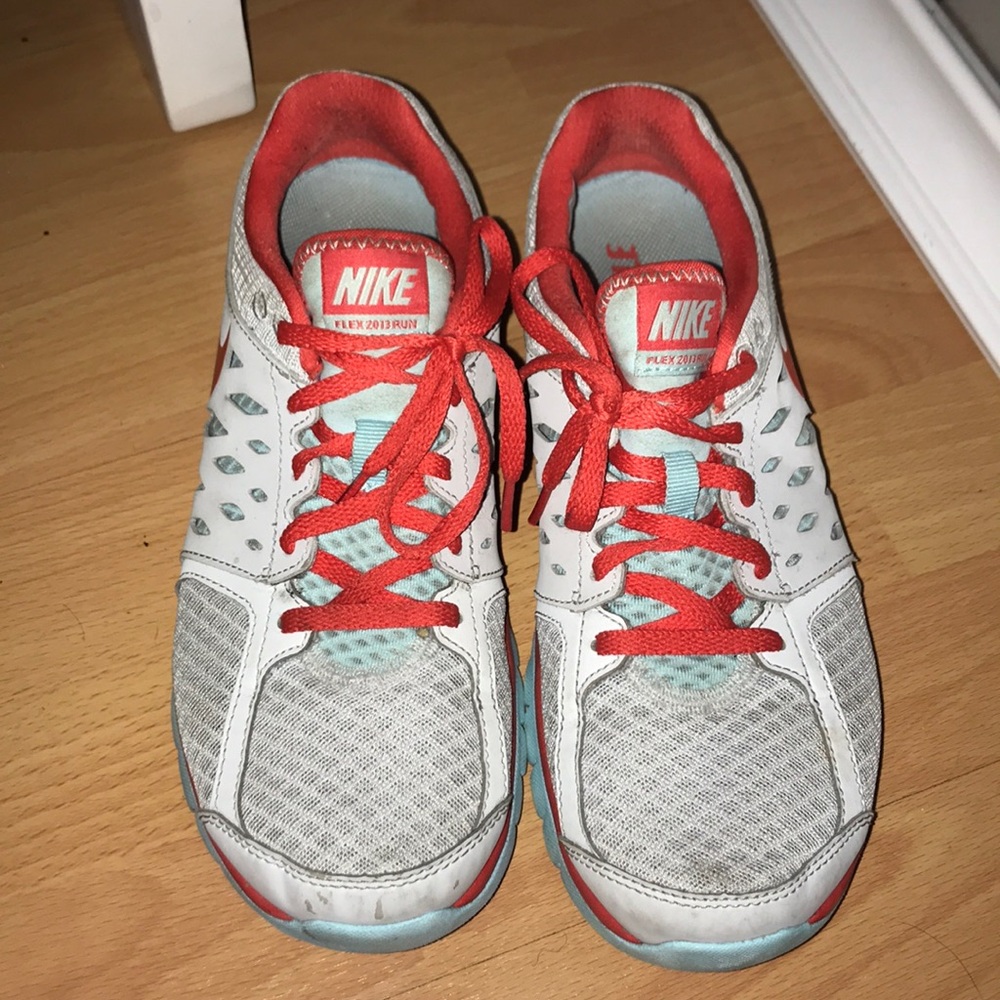 NIKE FLEX 2013 RUN SHOES